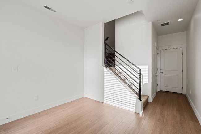 Photo - 11237 S Freestone Rd Townhome