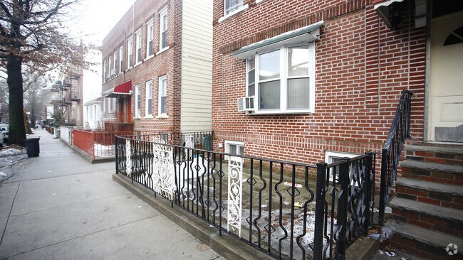 Foto del edificio - 1550 W 10th St