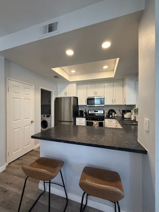 Foto del edificio - Nicely Renovated Home in Gated Community -...