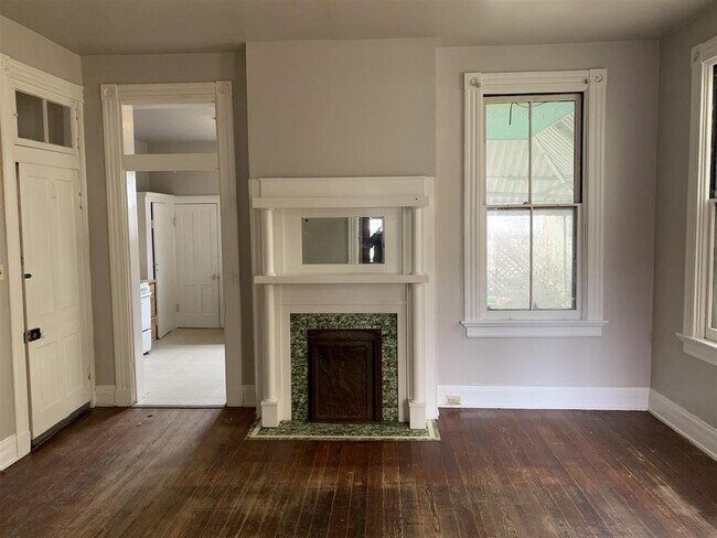Building Photo - 929 Boone St