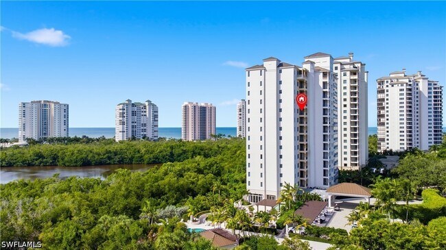 Foto del edificio - 8990 Bay Colony Dr