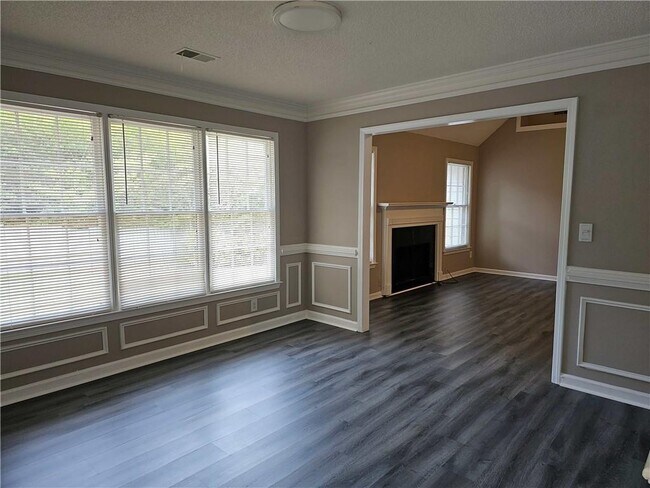 Building Photo - 2639 Summerfield Way NW