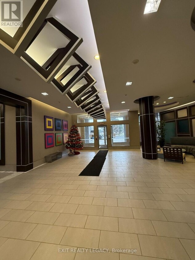 Photo principale - 5791 Yonge St