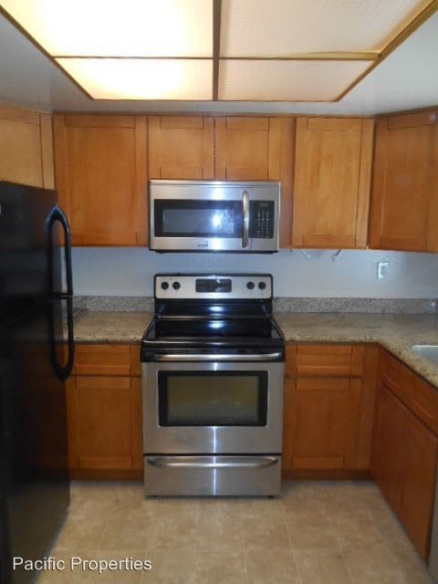 Building Photo - 1 br, 1 bath House - 16 Conifer Square