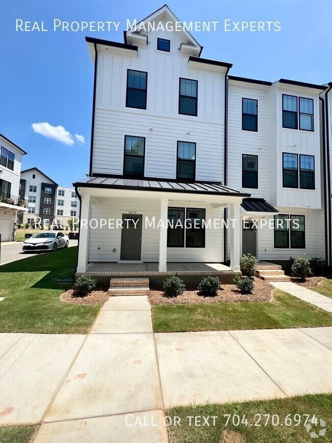 Building Photo - 12110 Storm Ln