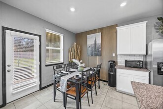 Building Photo - 12312 Swae Lee St