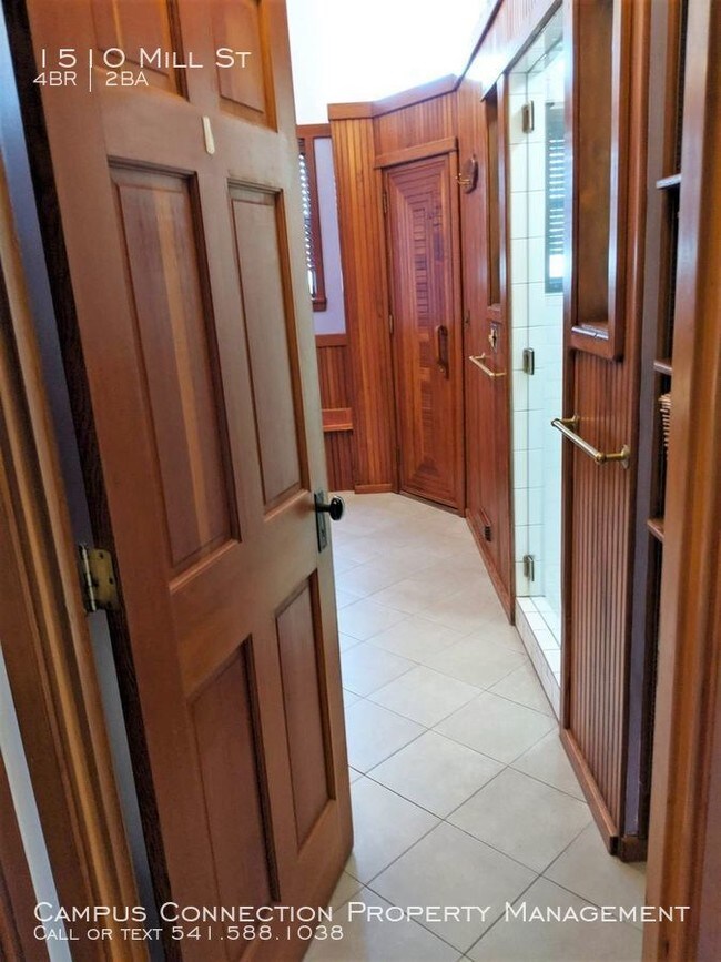 Foto del edificio - 1510 Mill St