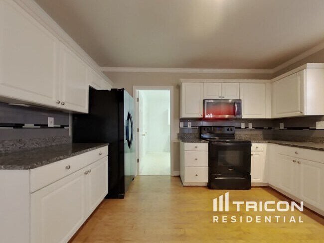 Foto del edificio - 5263 Camden Lake Pkwy NW