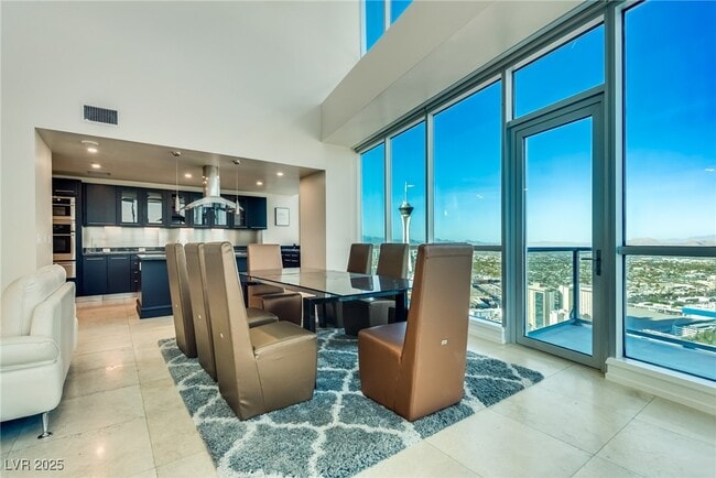 Building Photo - 2700 S Las Vegas Blvd