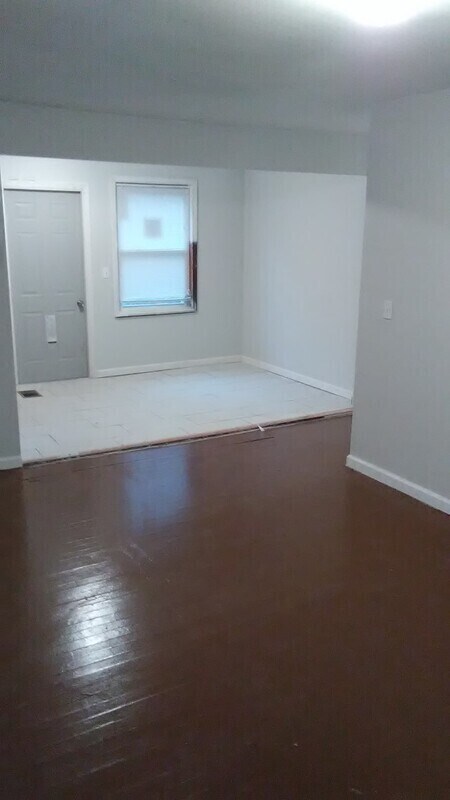 Foto del edificio - 4207 Dinglewood Ave