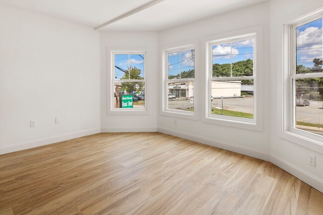 Photo - 8 Enon St Apartment