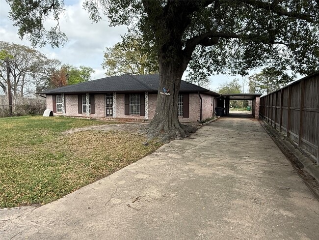 Building Photo - 1803 Tidwell Ln