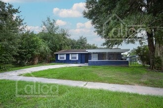Building Photo - 4746 Cepeda St