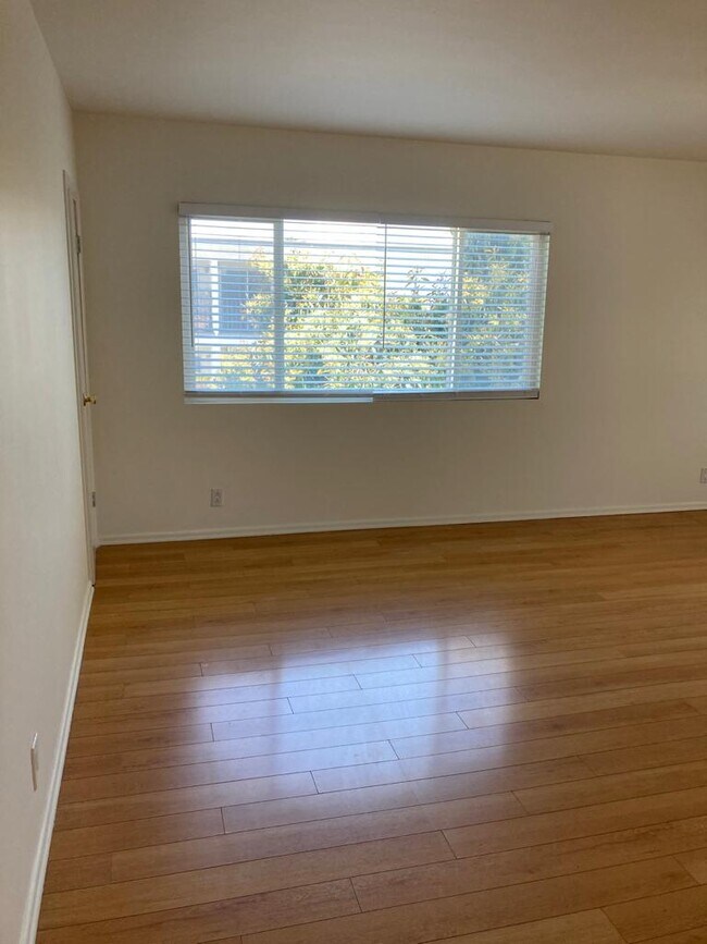 Foto del edificio - 1531 10th St