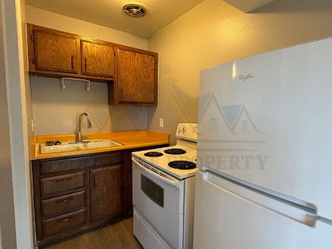 Foto del edificio - 702 Downey St