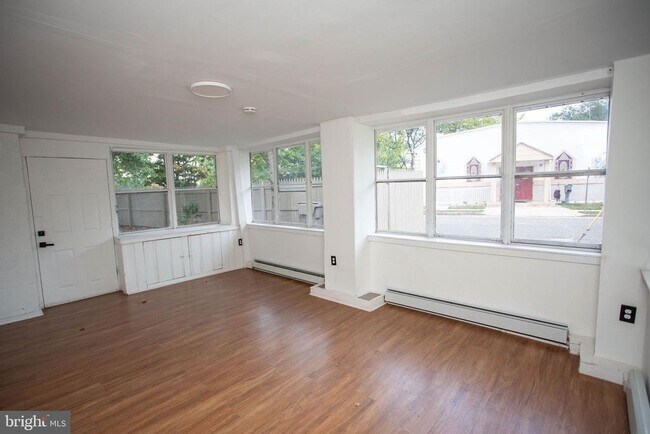 Building Photo - 1722 Overbrook Ave