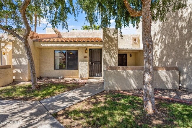 Photo - 719 E Lola Drive Unit Townhome
