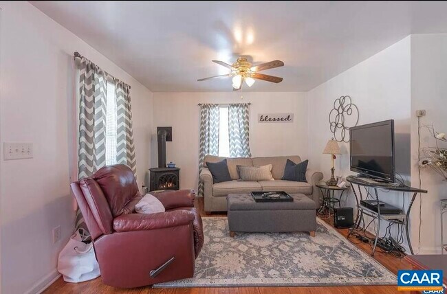 Foto del edificio - 2723 Silas Jackson Ln