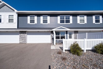 Building Photo - 4823 Martingale Dr