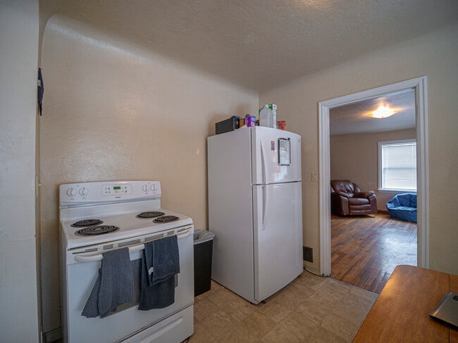 Foto del edificio - 1140 NE Lake St