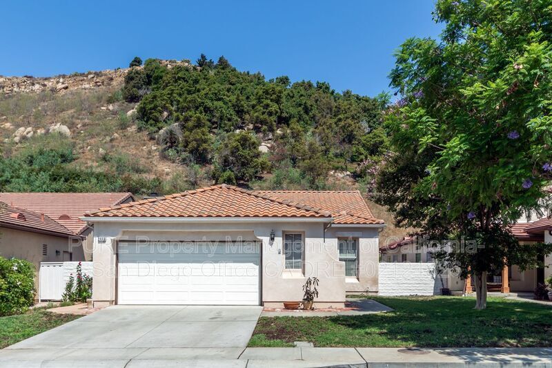 Primary Photo - 2449 Fallbrook Pl