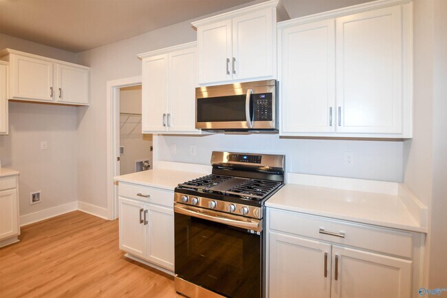 Foto del edificio - 12625 Whitcomb Cir