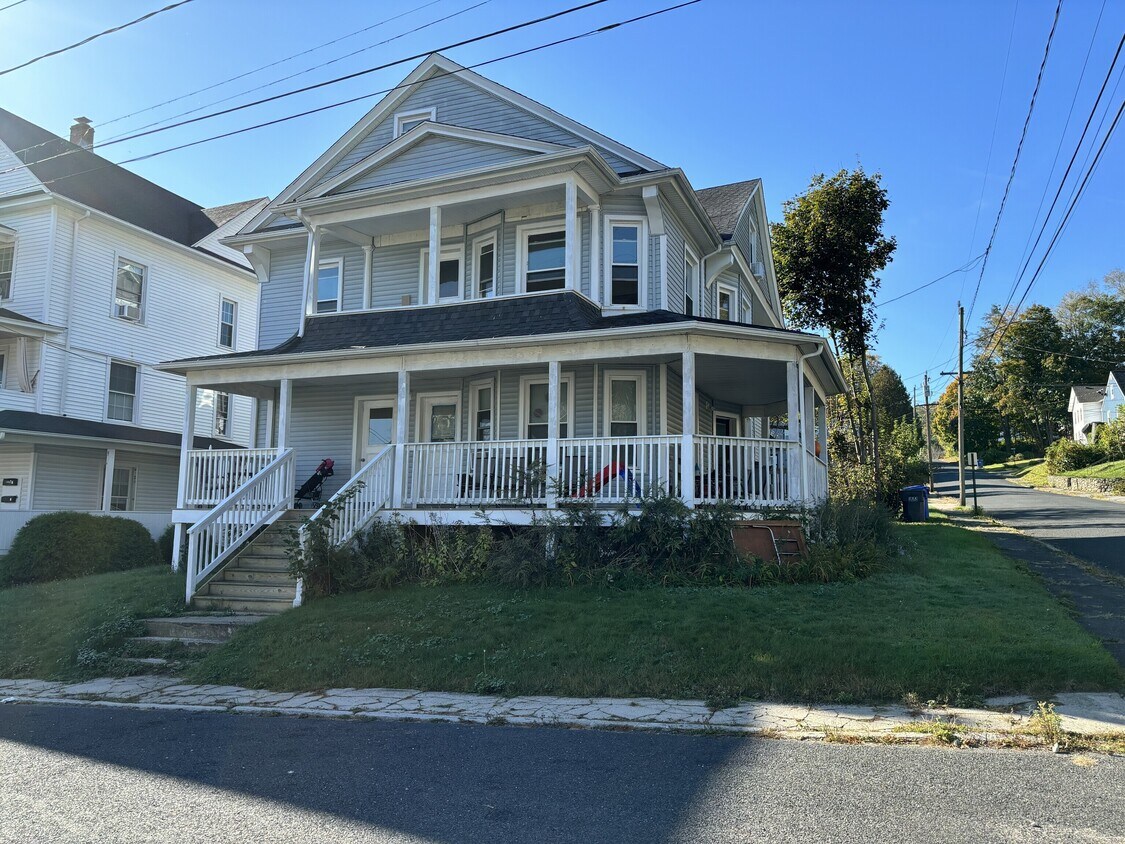 Primary Photo - 69 Upson Ave