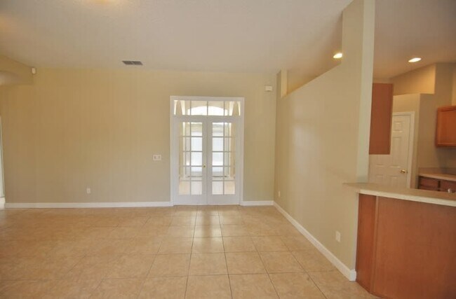Building Photo - 855 Palm Cove Dr