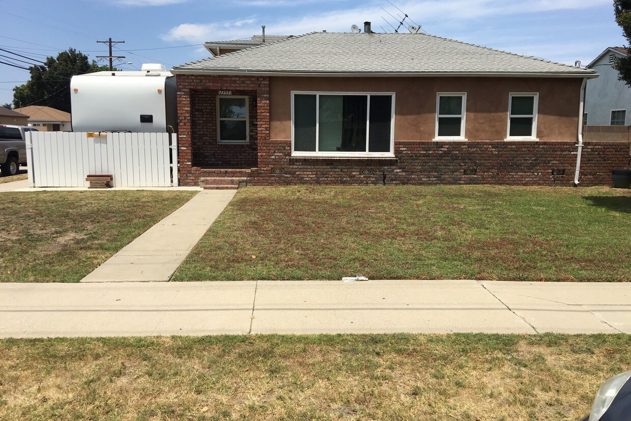 1355 W 220th St, Torrance, CA 90501 House for Rent in Torrance, CA