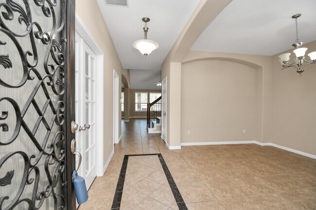 Foto del edificio - 6843 Bears Path Ln