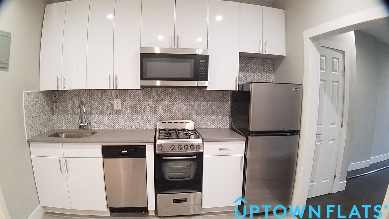 Foto principal - 320 E 126th St