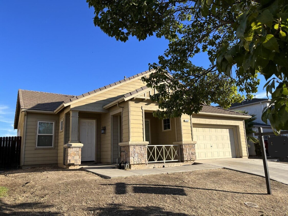 1429 Jake Creek Dr, Patterson, CA 95363 House Rental in Patterson, CA