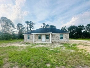 Building Photo - 208 McBride St