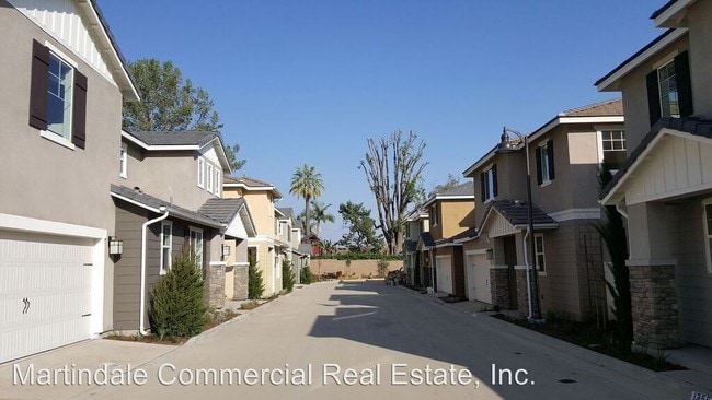 Building Photo - 3 br, 2.5 bath House - 1357 Bonnie Cove