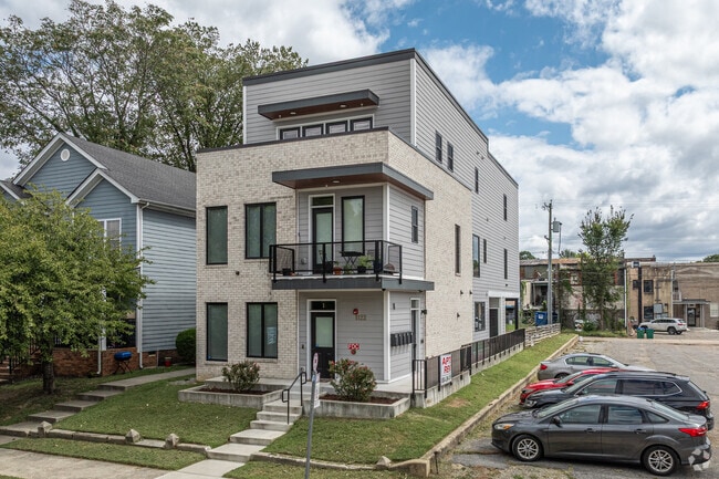 Building Photo - 1122 Bainbridge Street