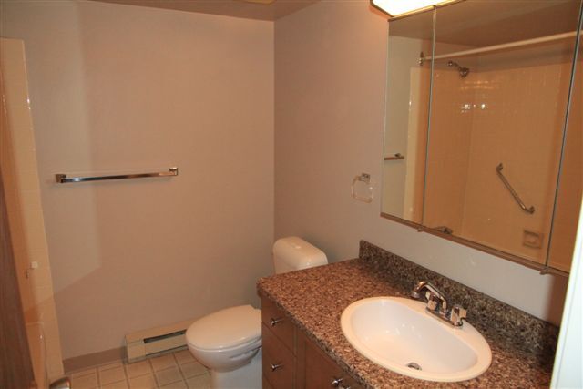 Building Photo - 0 Bed 0 Bath Unit in Calgary, AB