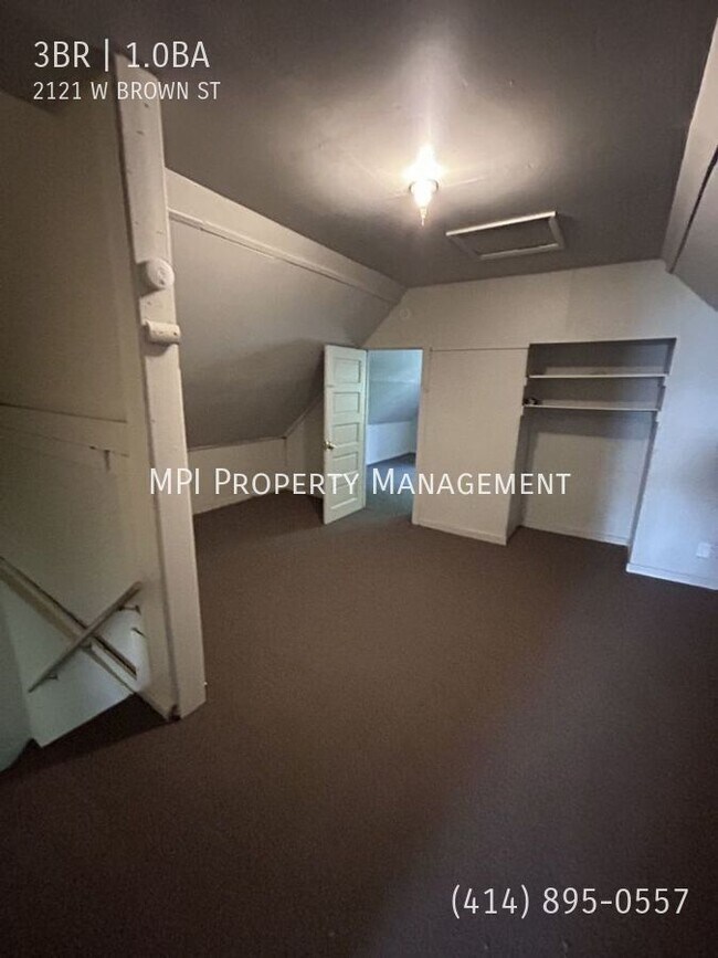 Foto del edificio - 2121 W Brown St