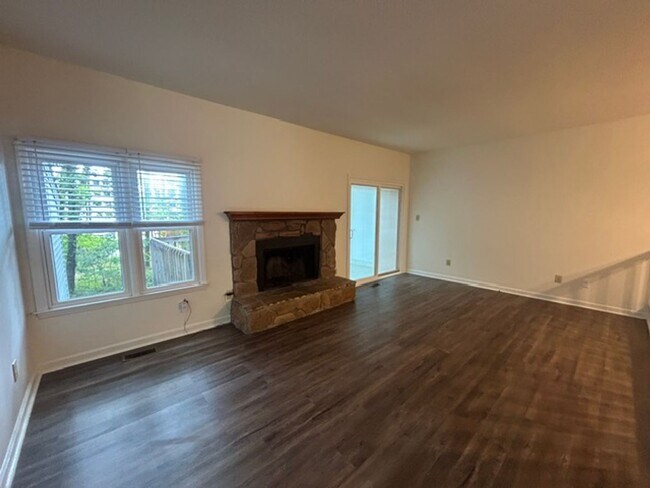 Building Photo - 4116-4120 Arckelton Drive