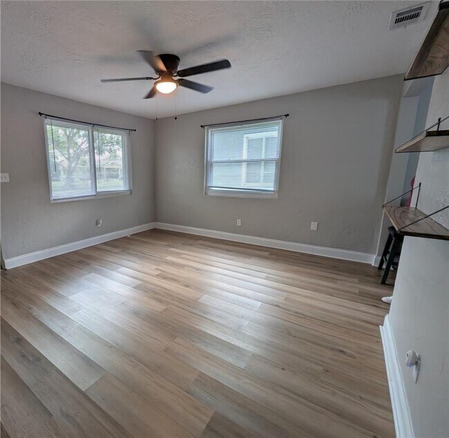 Foto del edificio - 4534 43rd Ave N