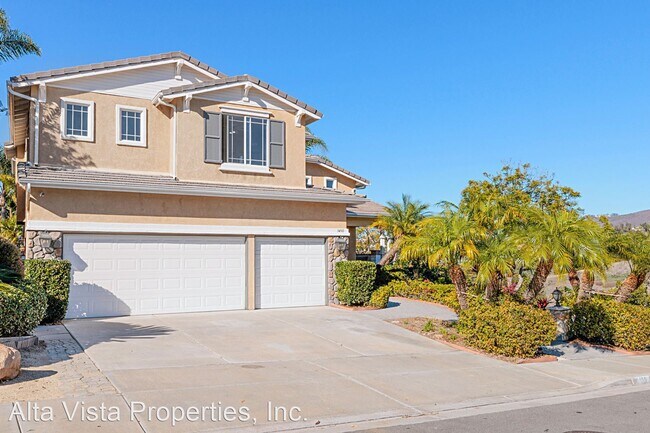 Building Photo - 4 br, 2.5 bath House - 3490 Camino Corte