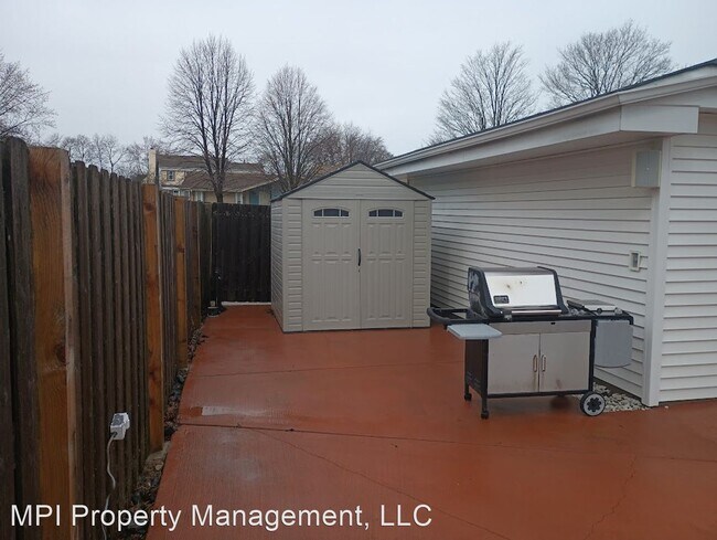 Building Photo - 3 br, 3 bath House - 3550 S BRENTWOOD RD