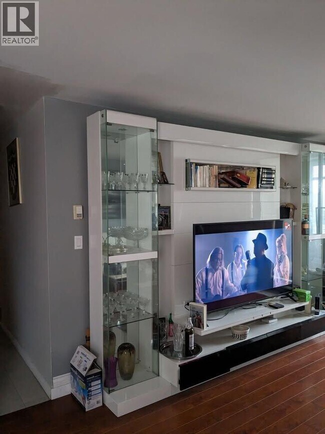 Photo du bâtiment - 2060 Bellwood Ave