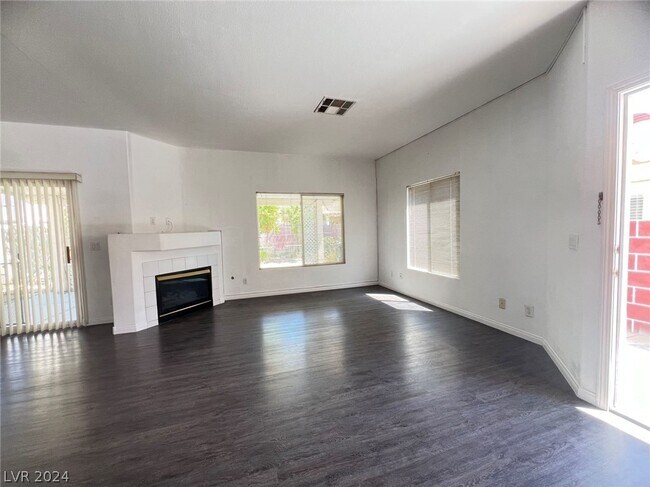 Building Photo - 8448 Clear Ave