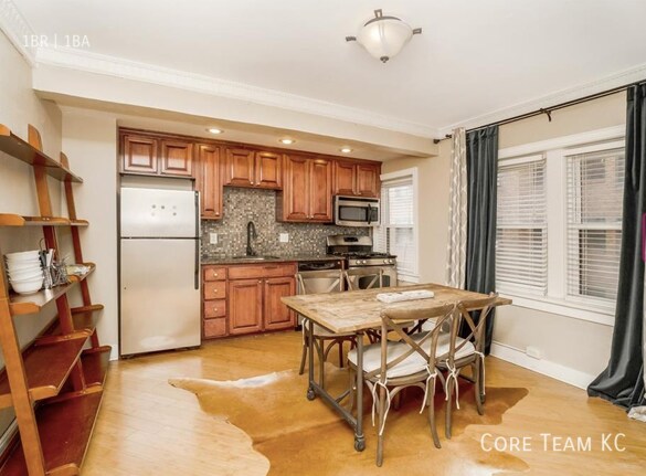 Foto principal - 4804 Jefferson St