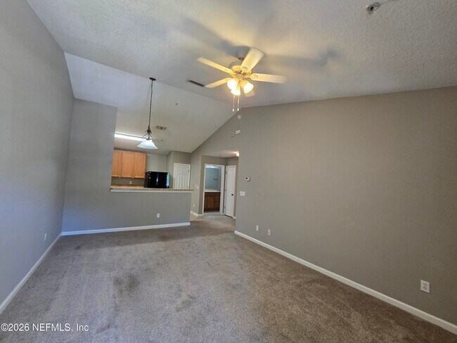 Foto del edificio - 575 Oakleaf Plantation Pkwy