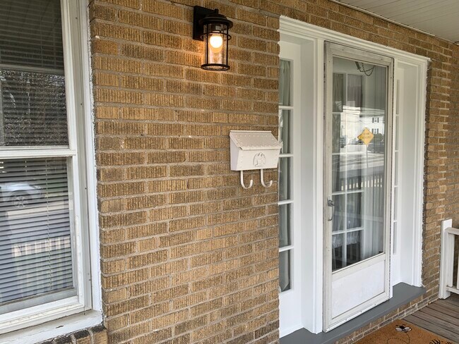 Foto del edificio - 656 Dayton Rd