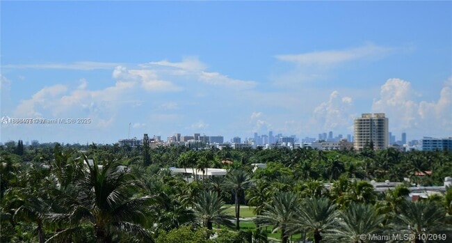 Foto del edificio - 10275 Collins Ave