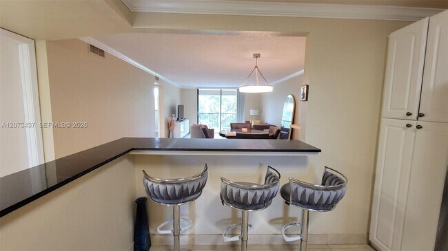 Foto del edificio - 2410 Deer Creek Country Club Blvd