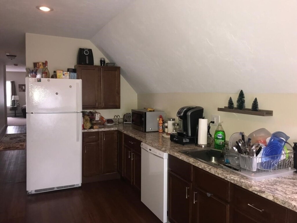 Foto principal - 37 Hodges Ave