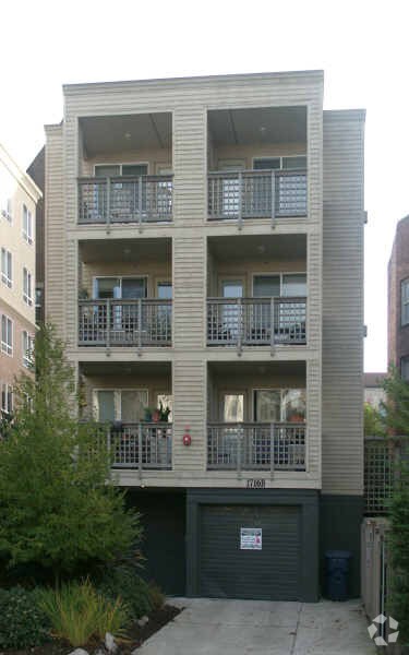 Foto del edificio - 1716 Boylston Ave